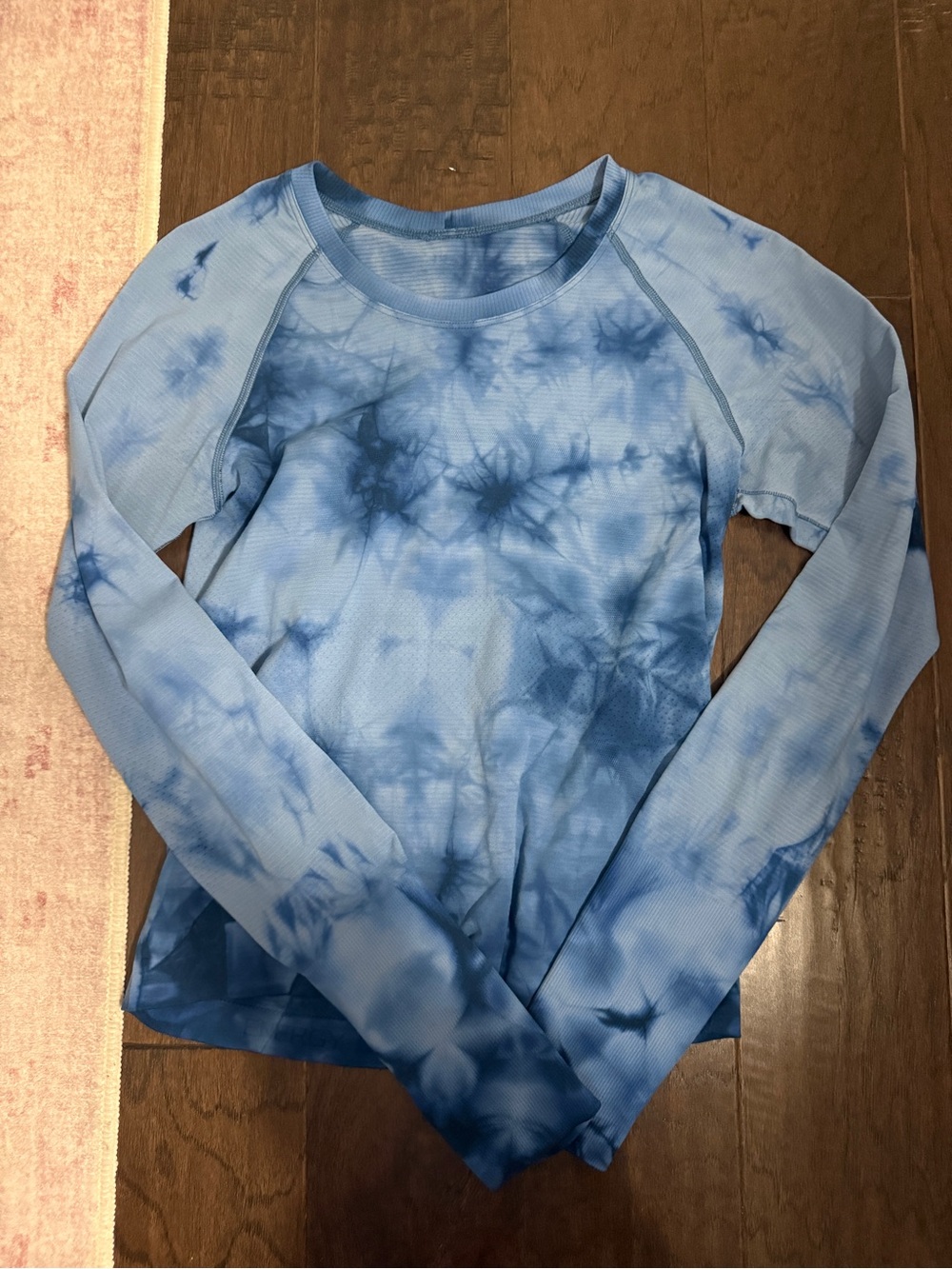 Lululemon Blue Tie-Dye Long Sleeve Women's Top
